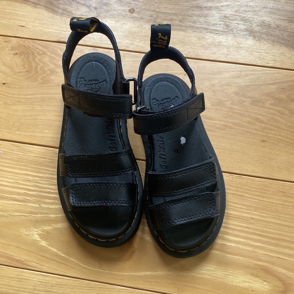 Dr. Marten JUNIOR KLAIRE LEATHER STRAP SANDALS - Picture 2 of 5